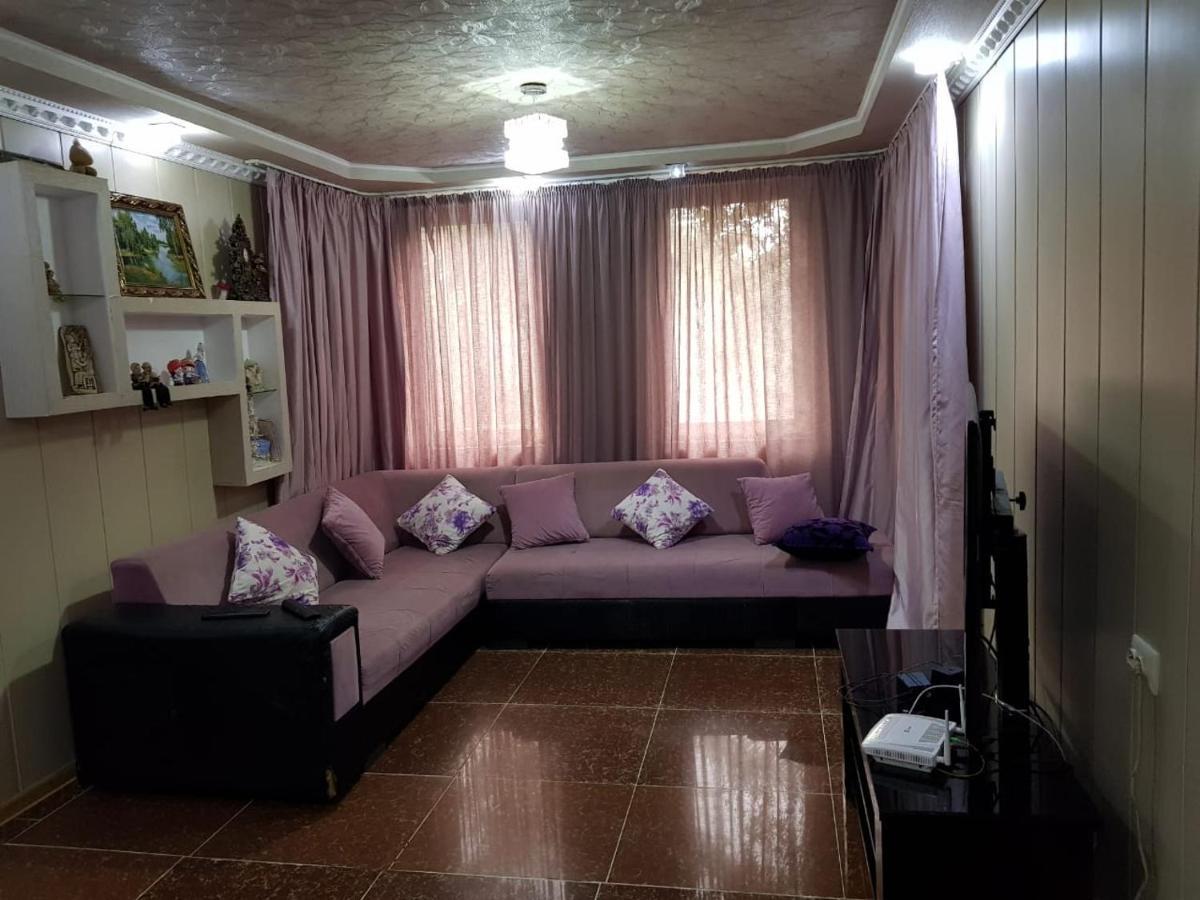 Apartmán Гостевой Дом Поти Exteriér fotografie