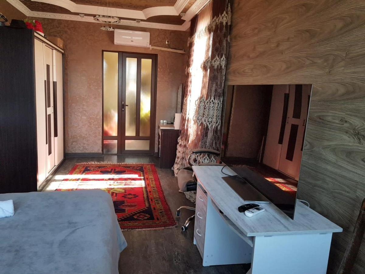 Apartmán Гостевой Дом Поти Exteriér fotografie
